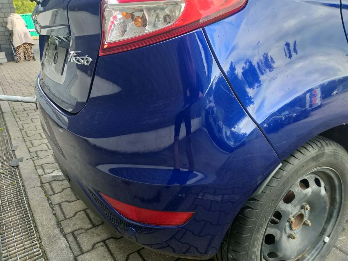Ford Fiesta original Stoßstange Stossfänger hinten Indic Blau Metallic Bj.2016